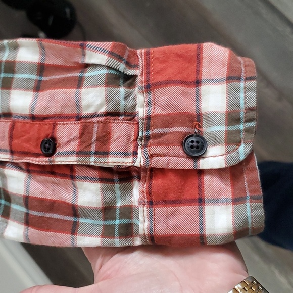 Rusty plaid HOLLISTER button down - Picture 3 of 4